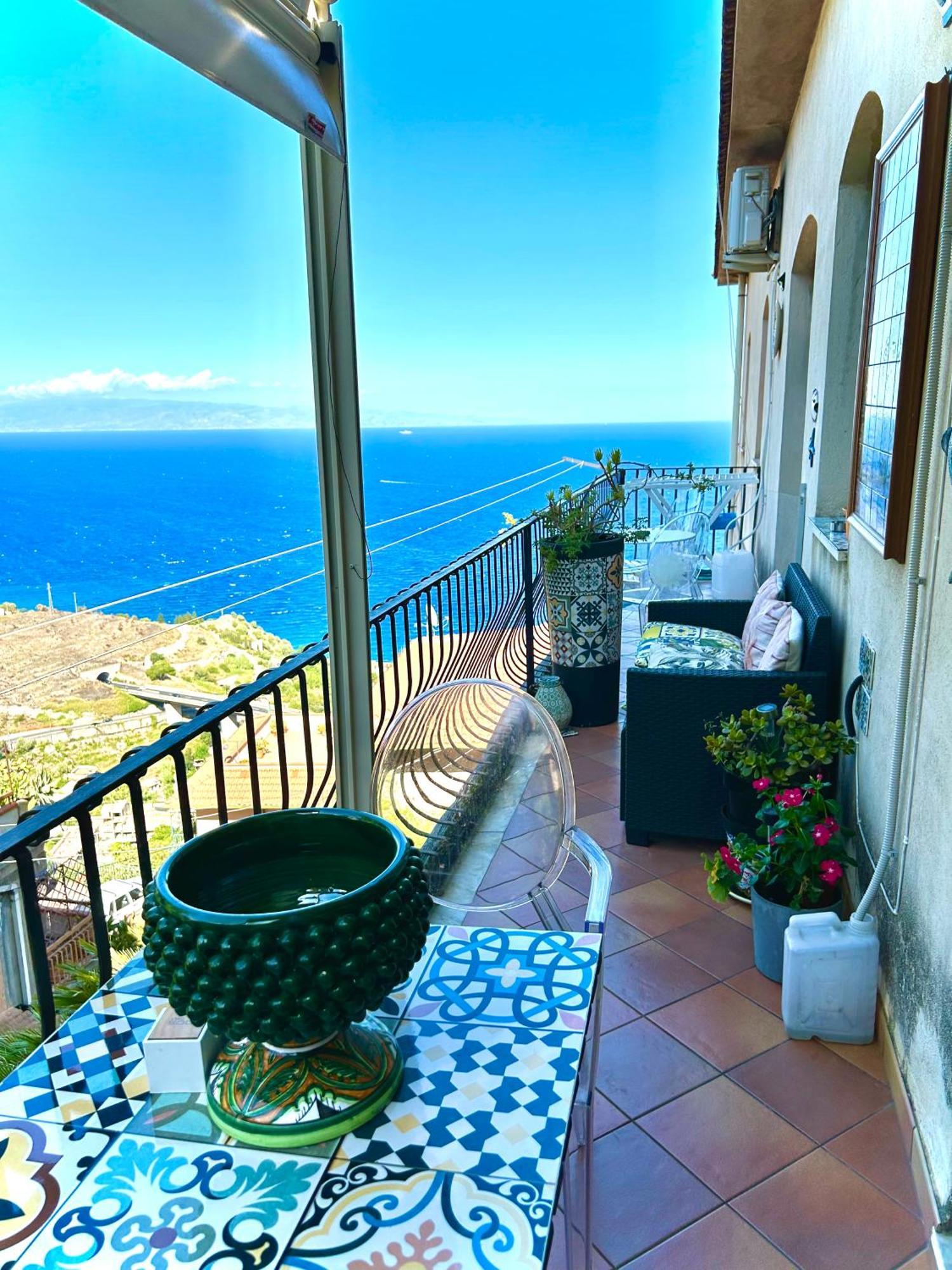 sun sky sea suite Taormina Exterior foto